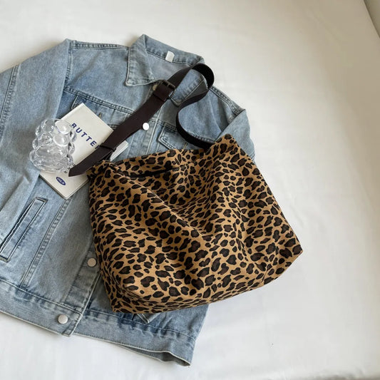 Bolso Tote con Estampado de Leopardo y Correa Ajustable