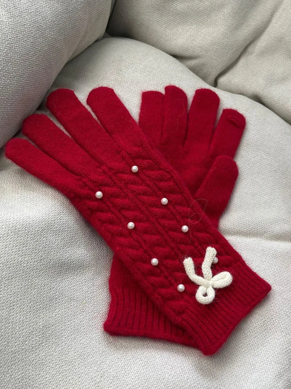 Guantes Térmicos de Lana con Detalle de Perla y Lazo