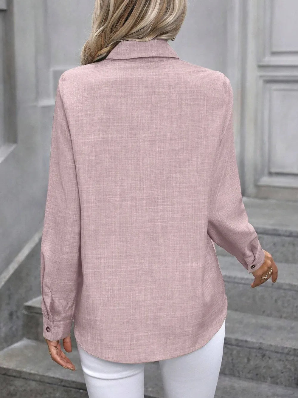Camisa de manga larga con cuello y botones
