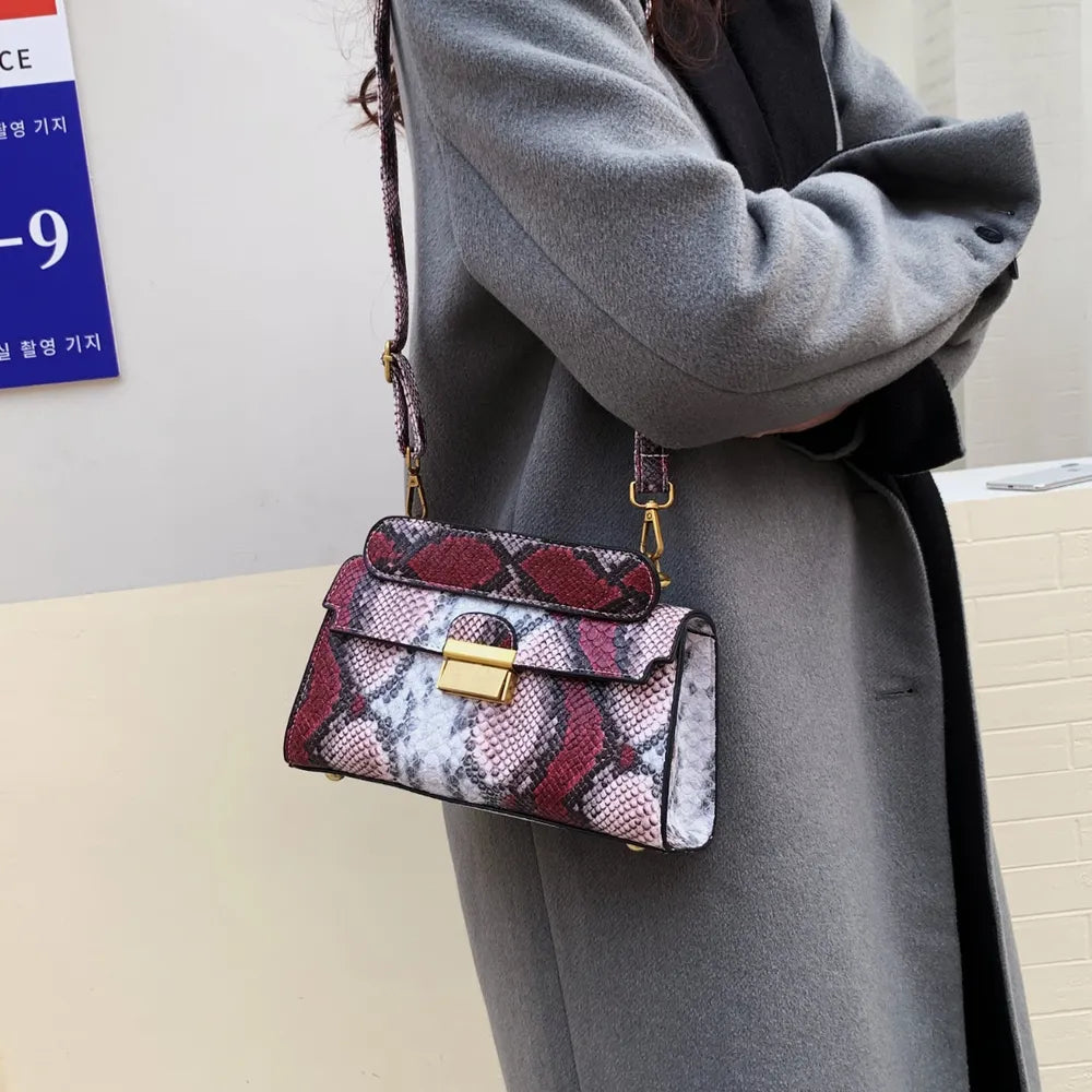 Bolso Bandolera de Piel Sintética con Estampado de Serpiente