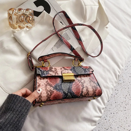 Bolso Bandolera de Piel Sintética con Estampado de Serpiente