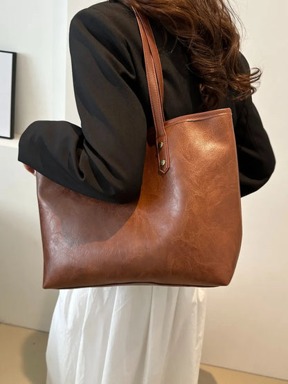 Bolso de Hombro Mediano de Piel Sintética