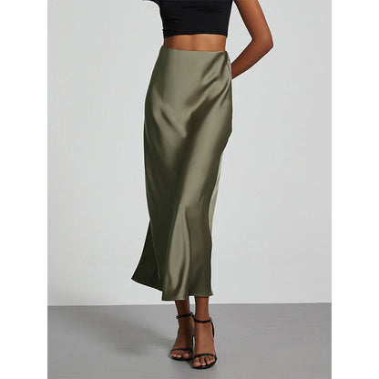 Falda midi A-line de satén liso con brillo natural