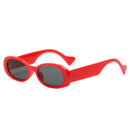 Gafas de sol ovaladas retro de montura pequeña