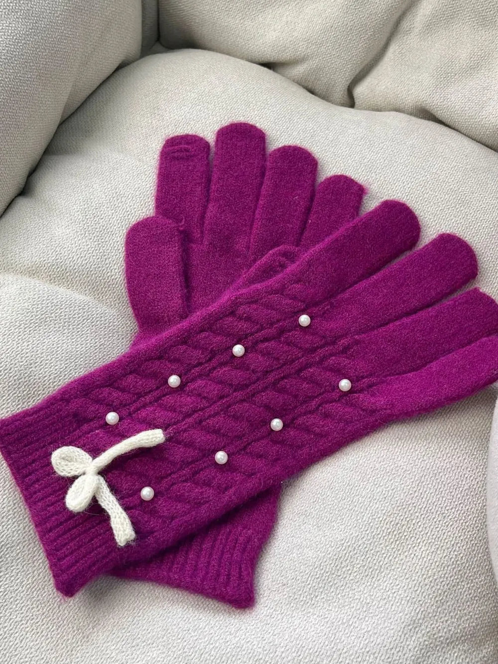 Guantes Térmicos de Lana con Detalle de Perla y Lazo