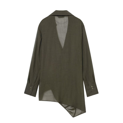 Top asimétrico drapeado de doble botonadura