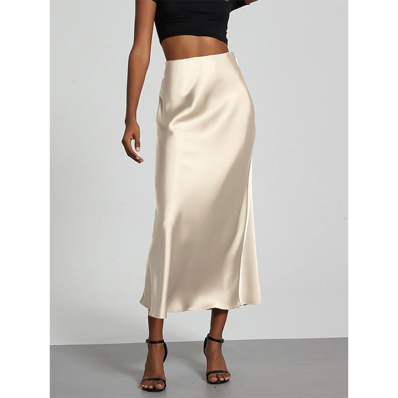 Falda midi A-line de satén liso con brillo natural