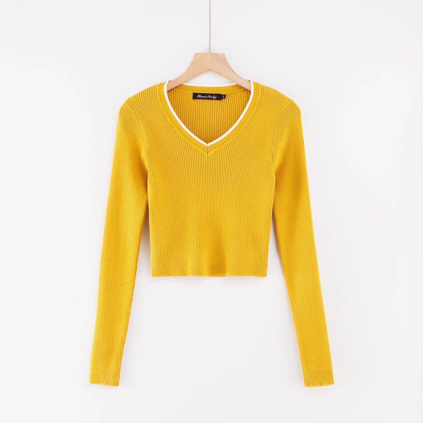 Top de manga larga con cuello en V