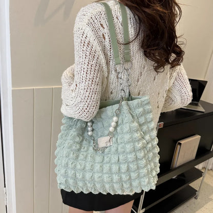Bolso Tote con Textura Burbuja y Cadena