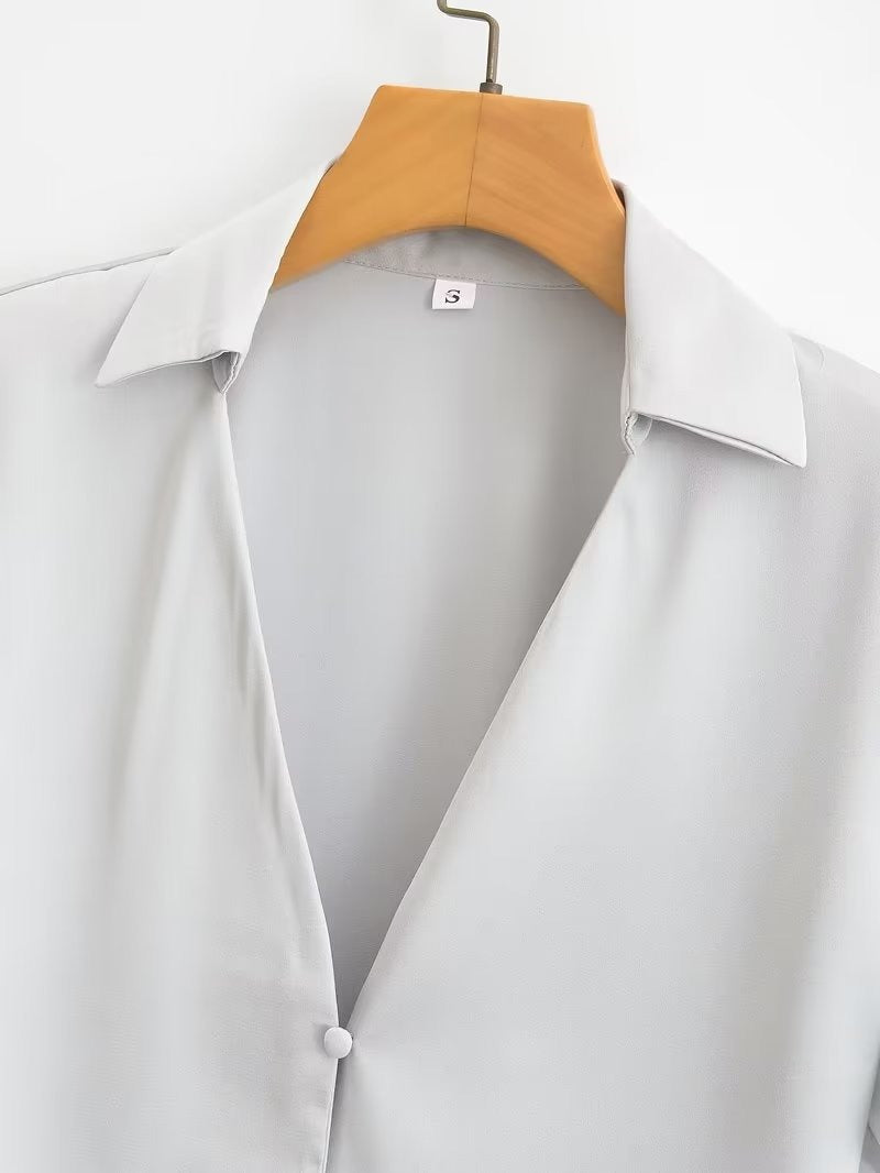 Conjunto de camisa y falda de satén de cintura alta