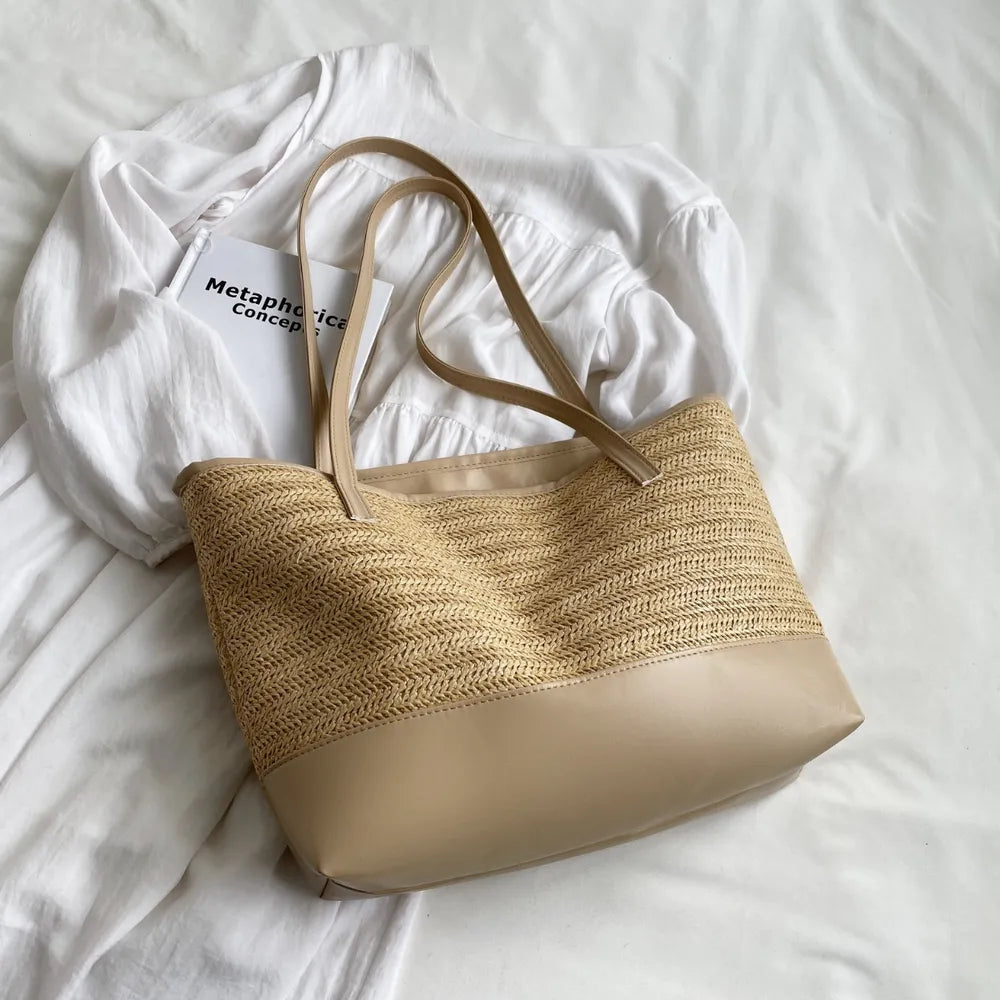 Bolso Tote de Paja Tejida con Asa de Cuero
