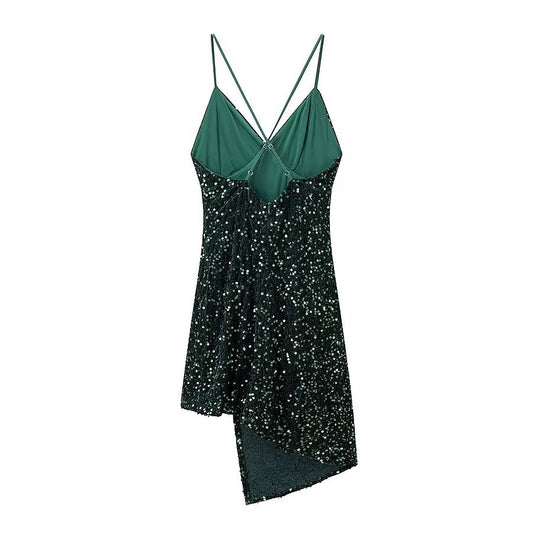 Vestido con tiras recortadas y espalda descubierta
