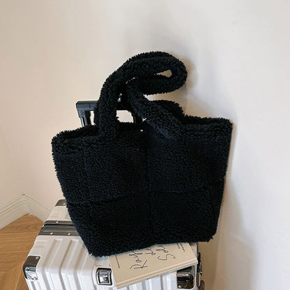 Women's Designer Luxury Plush Bag Winter Fashion Cute Tote Handbags Large Capacity Portable Single Shoulder Furry Bags-3