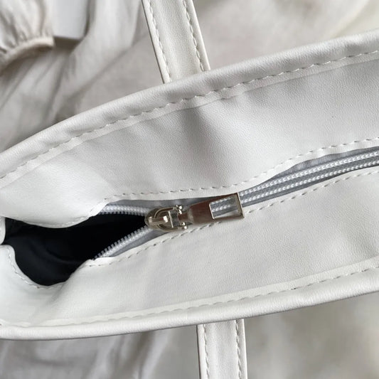 Bolso Tote de Paja Tejida con Asa de Cuero