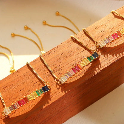 Pulsera de Acero de Titanio con Circonita en Contraste Chapada en Oro