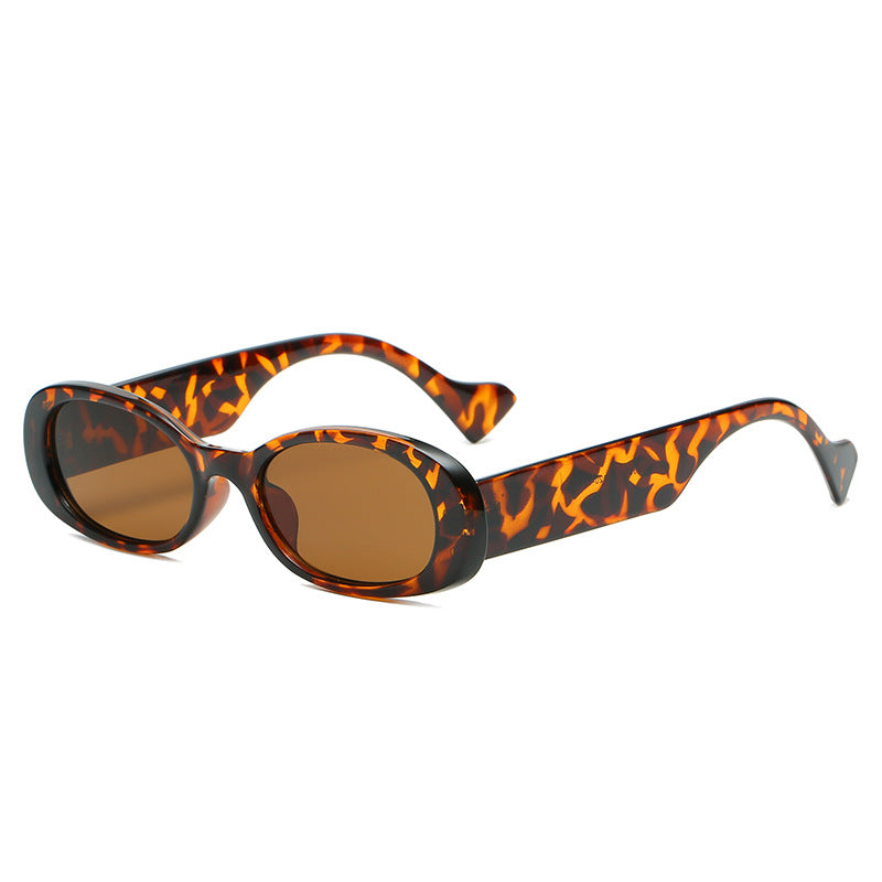 Gafas de sol ovaladas retro de montura pequeña