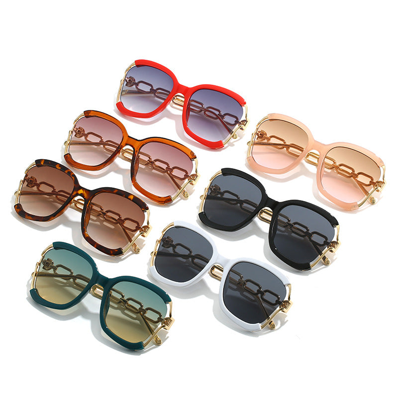Gafas de Sol Ovaladas con Cadena Montura Metal UV400