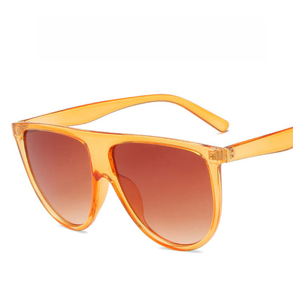 Gafas de Sol de Marco Grande Montura Entera Estilo Influencer