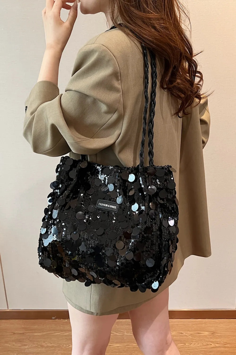 Bolso de Hombro de PVC con Lentejuelas y Correa Trenzada