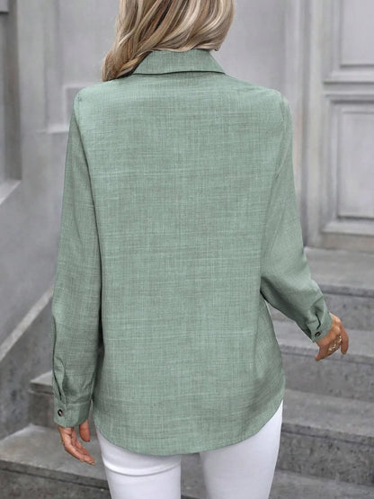 Camisa de manga larga con cuello y botones