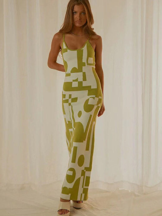 Vestido midi A-line de tirantes con estampado y espalda descubierta