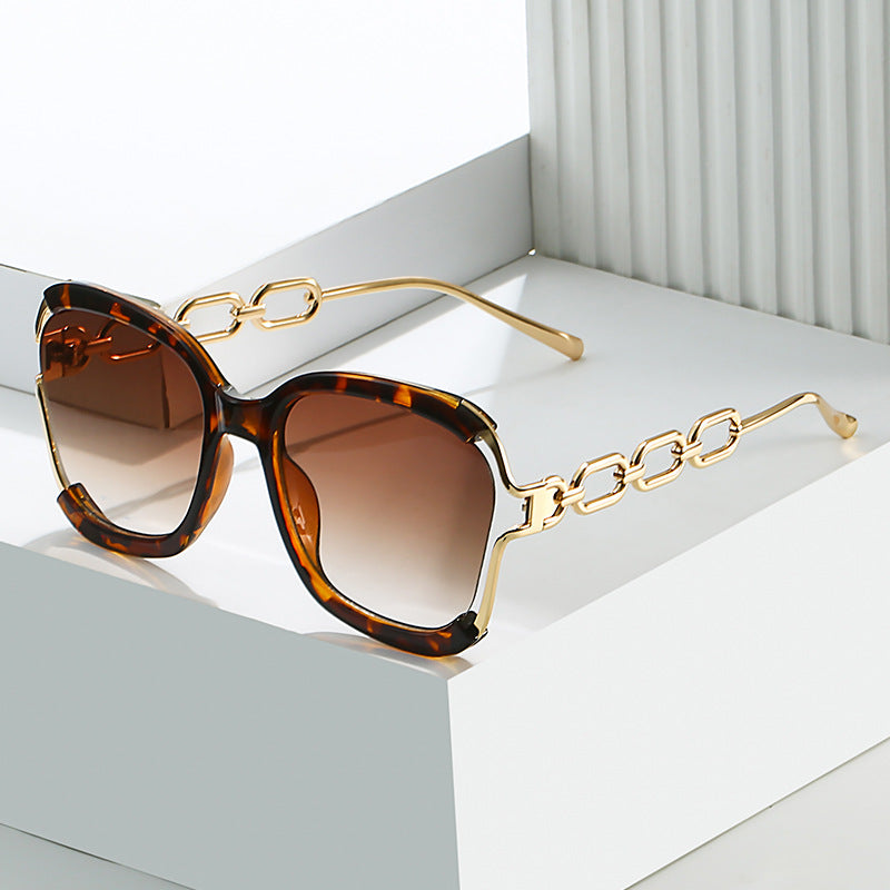 Gafas de Sol Ovaladas con Cadena Montura Metal UV400