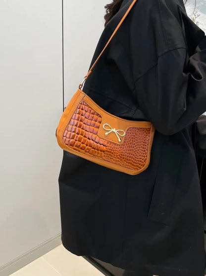 Bolso de Hombro Pequeño de Piel Sintética con Lazo