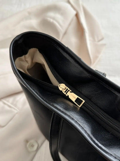 Bolso de Hombro Mediano de Piel Sintética