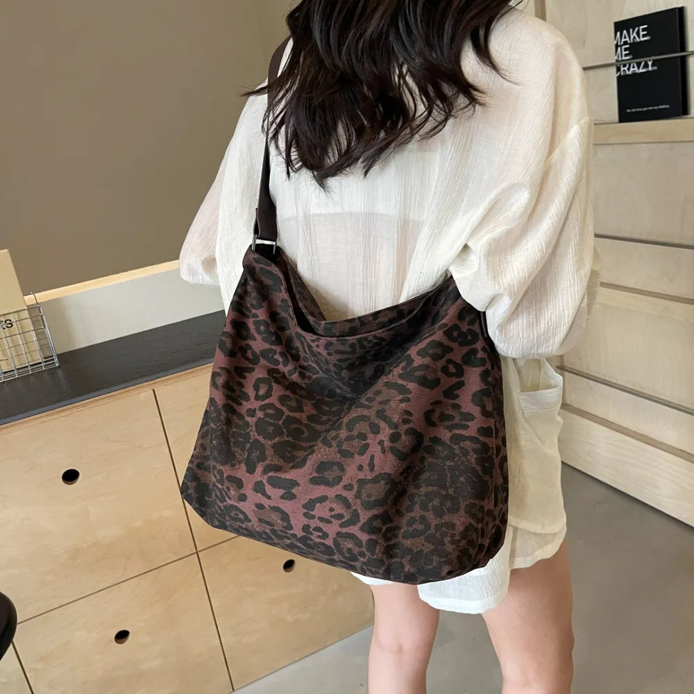 Bolso Tote con Estampado de Leopardo y Correa Ajustable