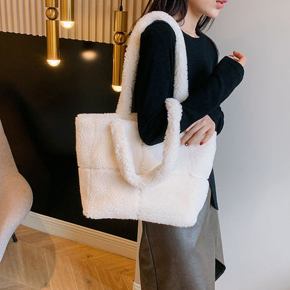 Women's Designer Luxury Plush Bag Winter Fashion Cute Tote Handbags Large Capacity Portable Single Shoulder Furry Bags-10